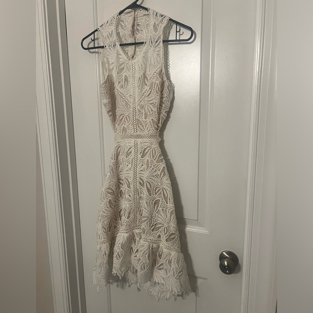 White Lace Back Cutout Mini Dress | s - Picture 3 of 9